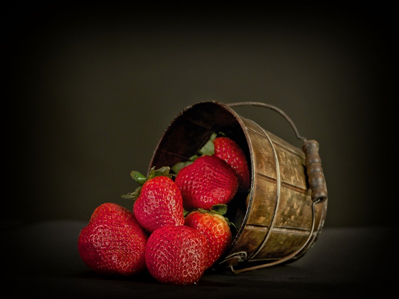 Obwohl Erdbeeren für Hunde im Allgemeinen unbedenklich sind, gibt es Situationen, in denen es besser ist, darauf zu verzichten: